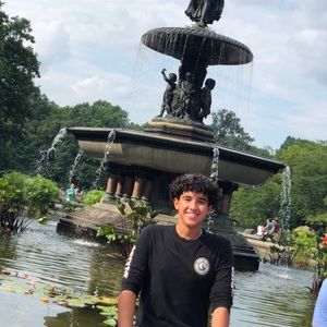 Meet your Posher, Diego